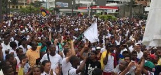 LOS PAROS INDEFINIDOS DE LOS POBRES DAN UN MAZAZO A LA “PAZ SOCIAL” DE LOS RICOS 1