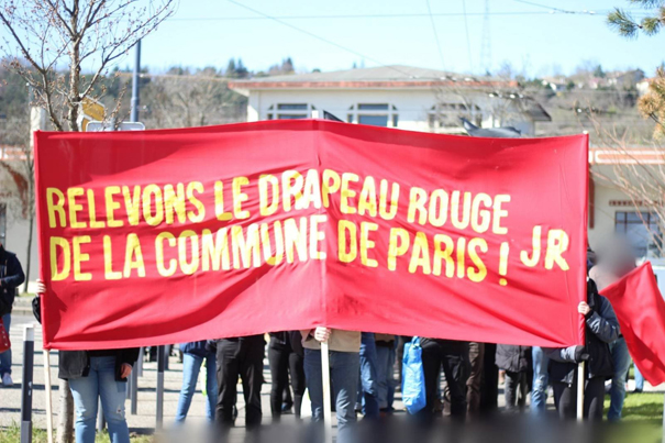 ¡Manifestación para celebrar el 150 aniversario de la Comuna de París!