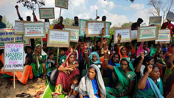 INDIA: Lucha y reivindicación el 9 de Agosto: Jal, Jungle, Zameen, Ijjat, Adhikar (agua, bosques, tierra, respeto y derechos) 1